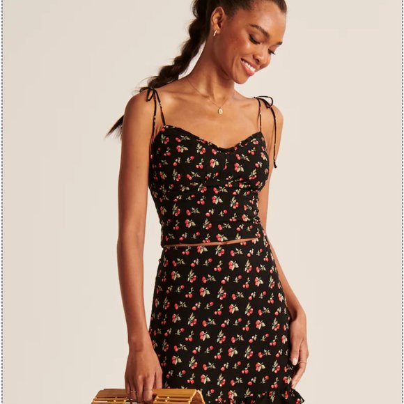 Abercrombie & Fitch Tie-Strap Ruffle Cami - Picture 5 of 8